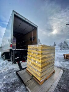 Unload of beverages in the snow